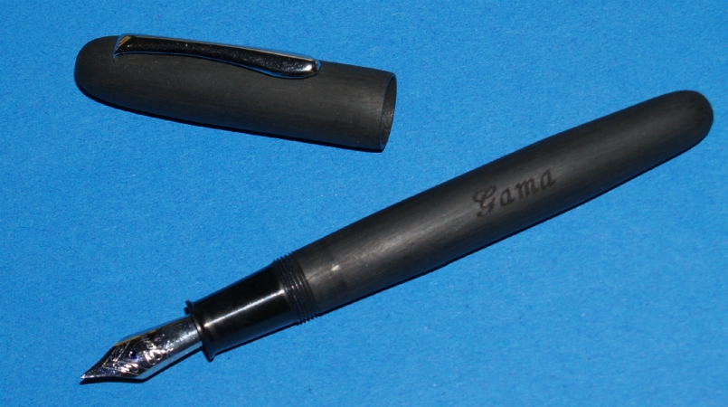 Origine Inde. Fait main. Eyedropper. Plume Kanwrite fine.